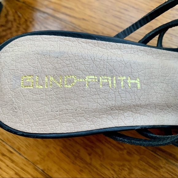 New BLIND-FAITH Simple Wraparound Black Strappy Block Heel Sandal | Size 7.5 - Picture 4 of 7